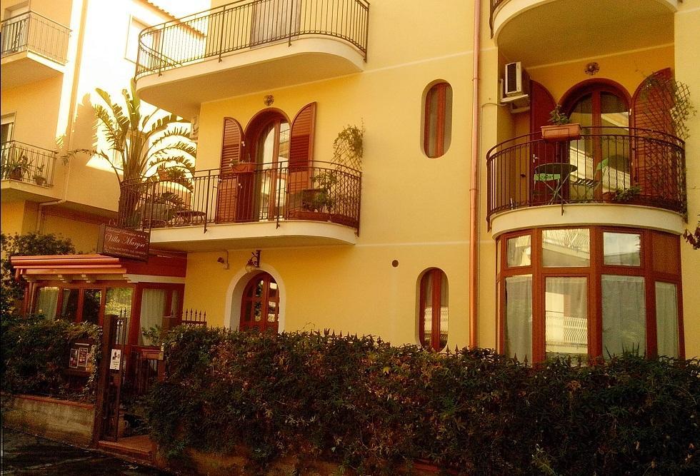 Villa Marysa Studio Apartment Giardini Naxos Exteriér fotografie